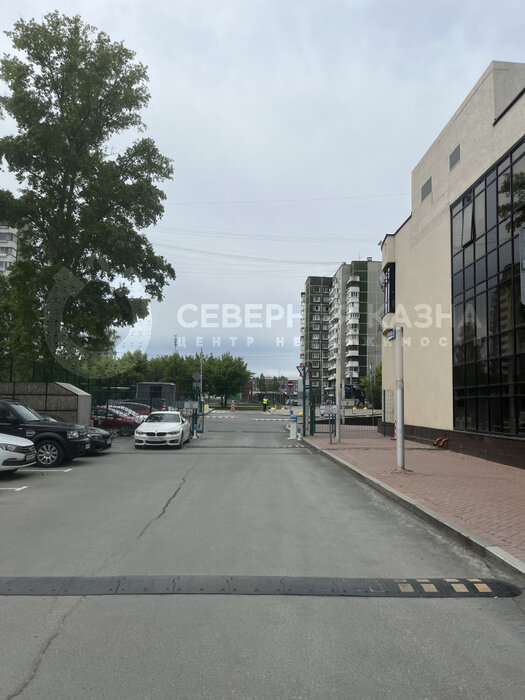 Екатеринбург, ул. Шейнкмана, 121 (Центр) - фото гаража (1)