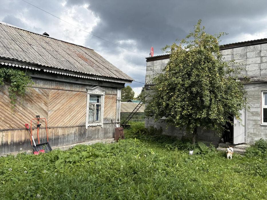 г. Среднеуральск, ул. Ленина, 57 (городской округ Среднеуральск) - фото дома (4)